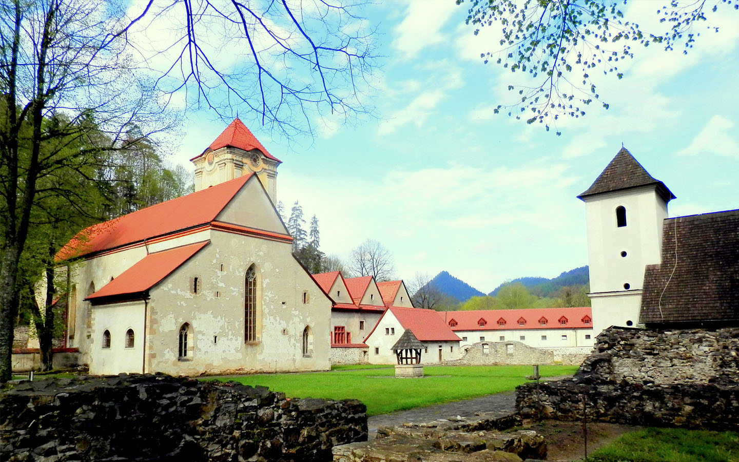 Národná kultúrna pamiatka Červený kláštor